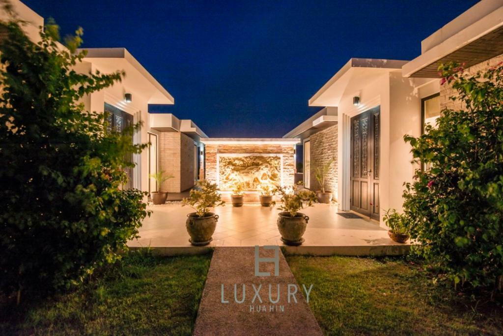5 Bedroom Amazing Pool Villa In Resort Ts1 หัวหิน ภายนอก รูปภาพ